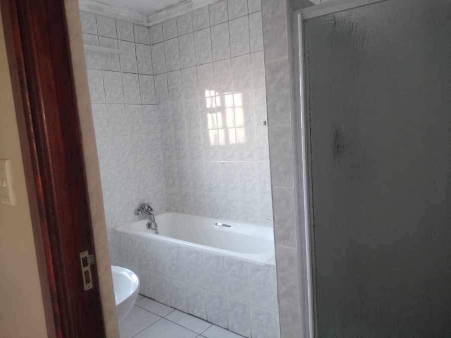 3 Bedroom Property for Sale in Mandela View Free State